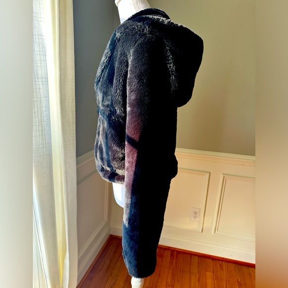 Aeropostale cropped faux fur jacket - Picture 3 of 6